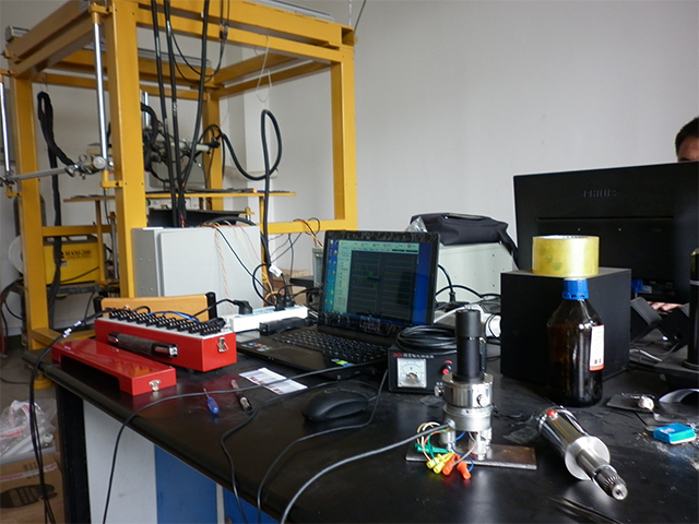 靜態應變儀在教學科研上的應用
